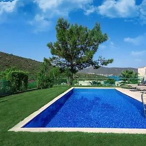 Отель Vogue Supreme Bodrum, Торба